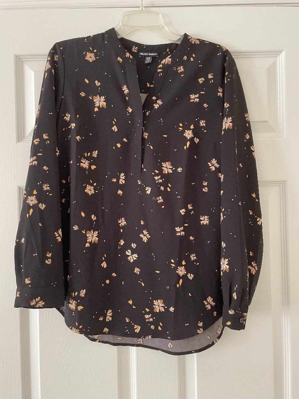 Black and Gold Floral Long Sleeve Hilary Radley Blouse - Size Medium Button Up